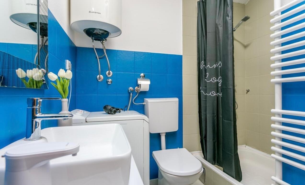 Apartman Bella โตรกีร์ ภายนอก รูปภาพ